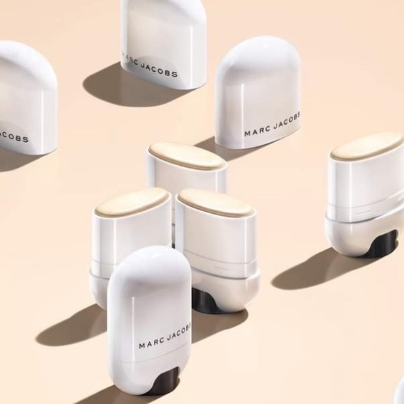 Marc Jacobs Glow Stick - Picture 10 of 16